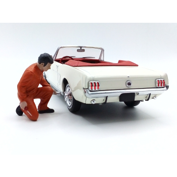 Figurka Mechanik Jerry orange - skala 1:24 - American Diorama